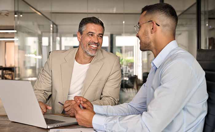 Presenting your business idea to an impressed investor